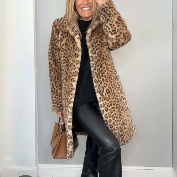 Amara - Leopard coat