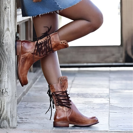 Ann - Leather boots with laces