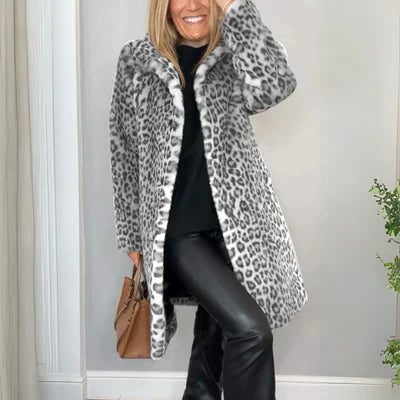 Amara - Leopard coat