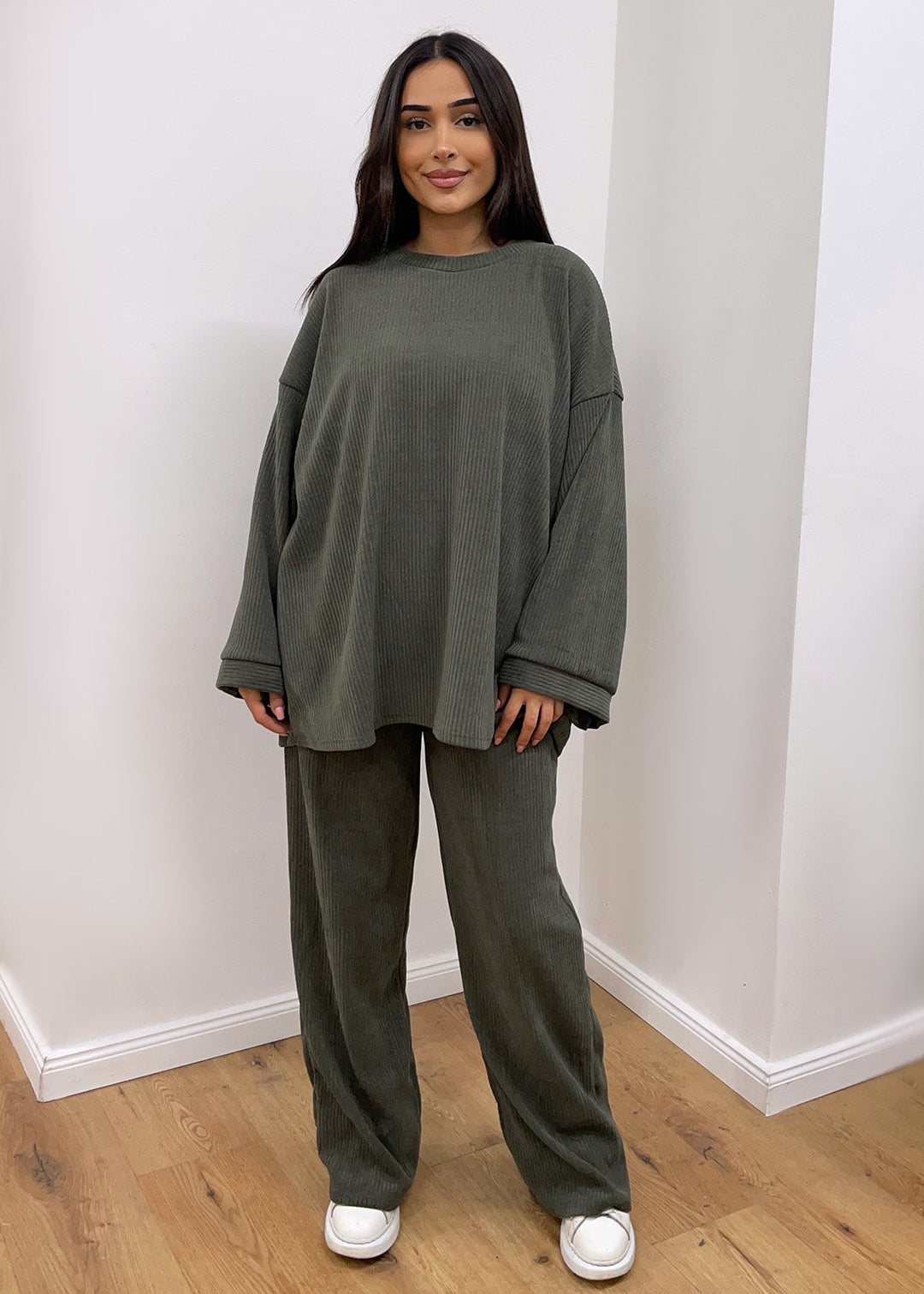 Corduroy top with free trousers